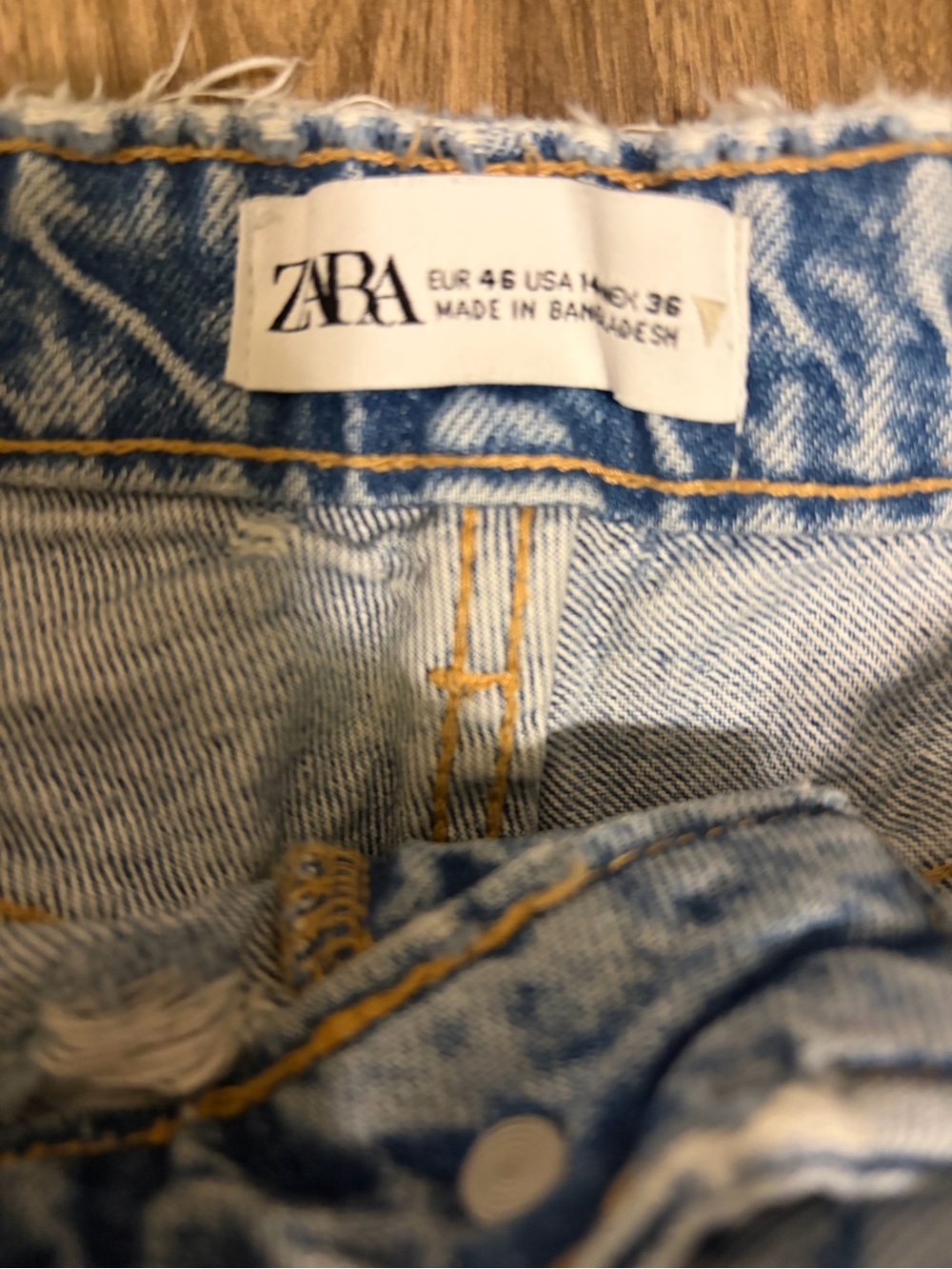 Zara Light Blue Denim Jeans - Distressed Waistband